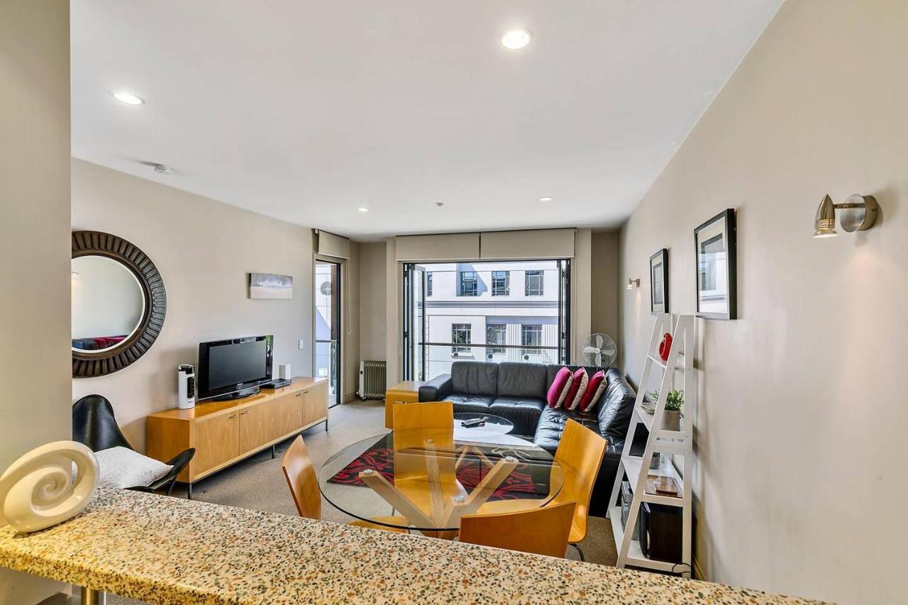 Enormous One Bedroom Beauty In Cbd! Free Parking Auckland Esterno foto