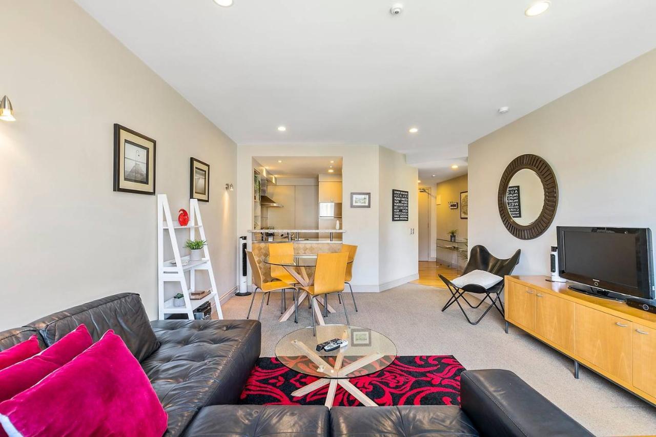 Enormous One Bedroom Beauty In Cbd! Free Parking Auckland Esterno foto
